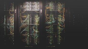 Lire la suite à propos de l’article Baie Informatique : Le Guide Complet pour Organiser Votre Infrastructure IT