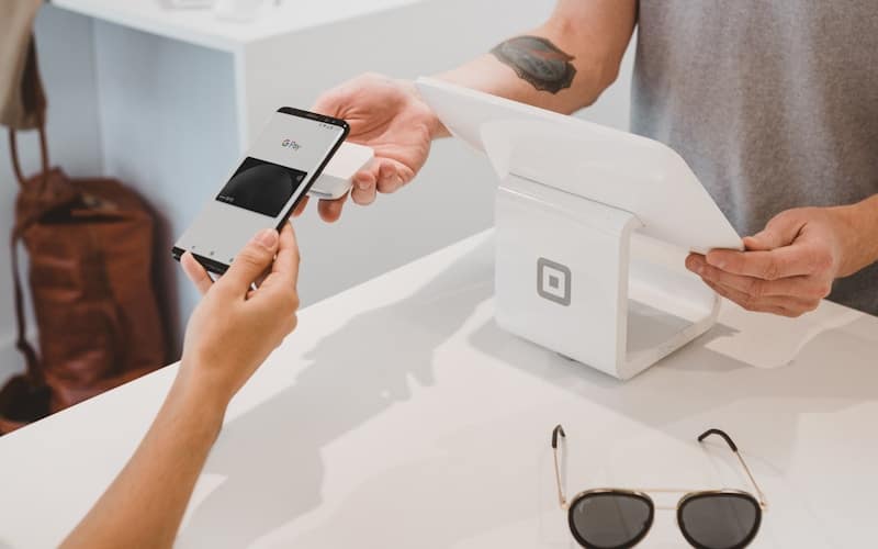 Paiement sans contact dans un restaurant avec QR code