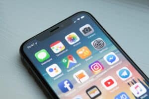 Lire la suite à propos de l’article Appel VoLTE : Comment Fonctionne la Voix HD sur le Réseau 4G